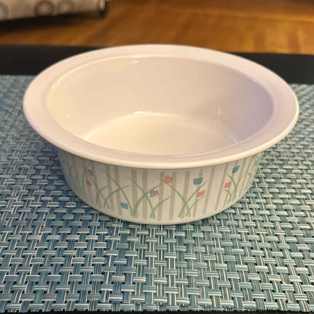 Corning Round Casserole Classic Elegance Jardin Pattern 1.5 Liter C-115-B no lid